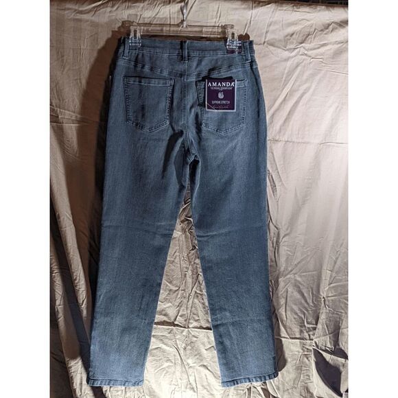 🆕NWT Women's Gloria Vanderbilt Amanda Classic Rise Tapered Leg Jeans - Picture 2 of 6